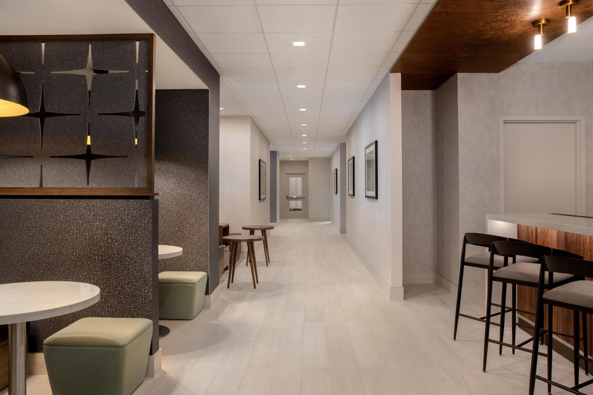 Hampton Inn By Hilton Winnipeg Downtown Exterior foto