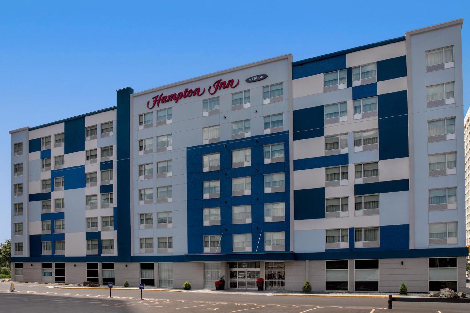 Hampton Inn By Hilton Winnipeg Downtown Exterior foto