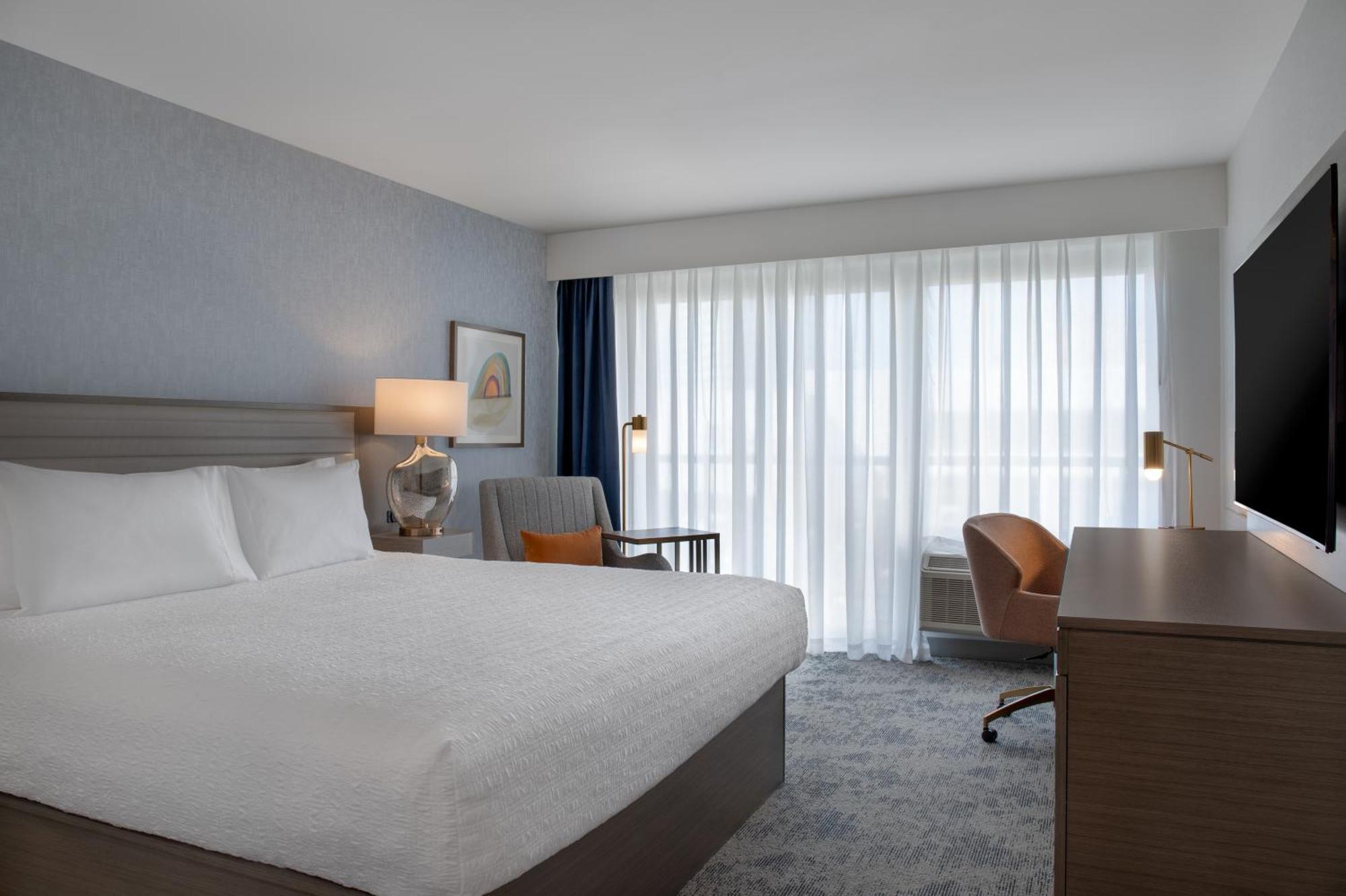 Hampton Inn By Hilton Winnipeg Downtown Exterior foto