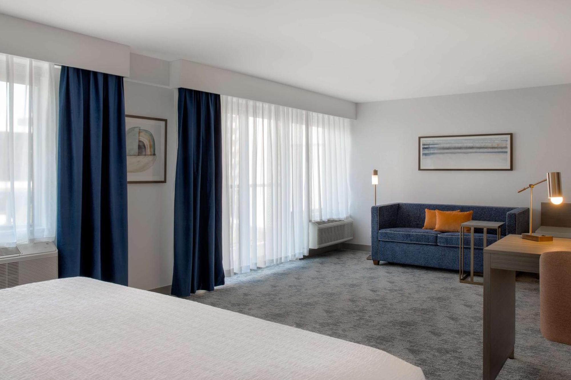 Hampton Inn By Hilton Winnipeg Downtown Exterior foto