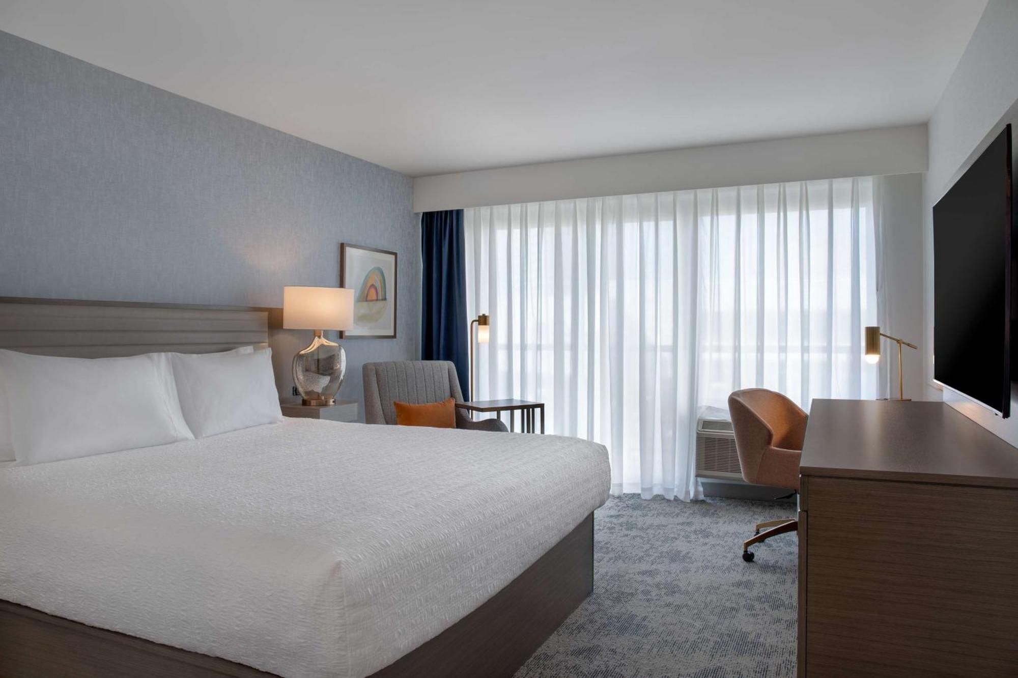 Hampton Inn By Hilton Winnipeg Downtown Exterior foto